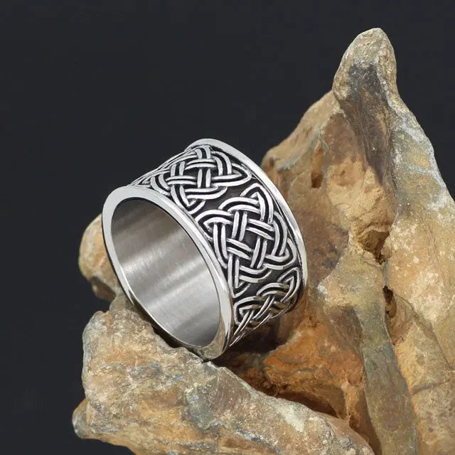 Anillo Skoll y Hati | Herencia vikinga - Viking Heritage Store