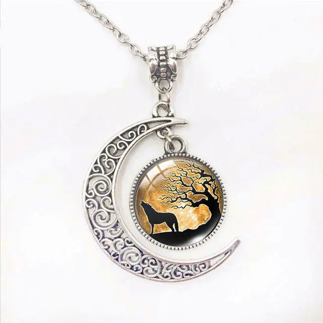 Skoll Necklace - Viking Heritage Store