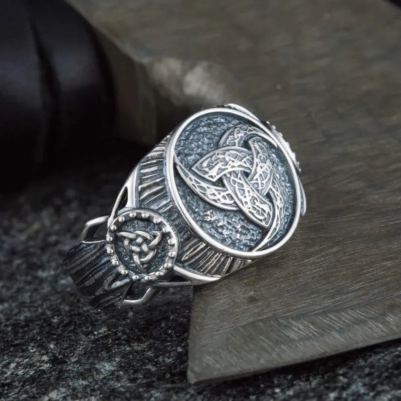 Triple Horn Ring (Silver) - Viking Heritage Store