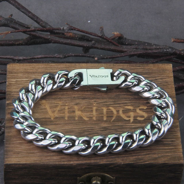 Brazalete Vikingo Hacha Runas  Bracelets for men, Vintage punk, Viking  jewelry